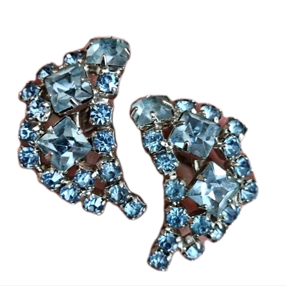 Elegant Signed Continental Blue Topaz Crystal Earrings Sherman Vibe